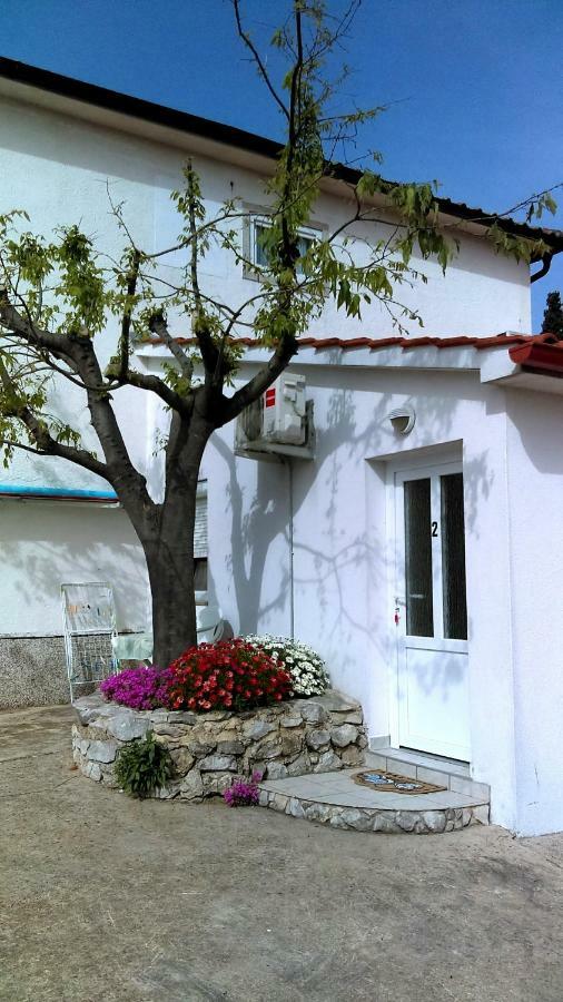 Rooms Hodanic Krk Town Exterior photo